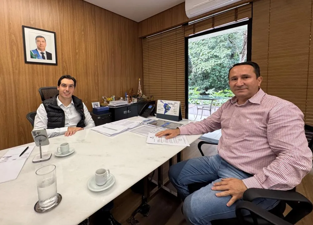 Prefeito Ivan Xixi se reúne com secretário Rodrigo Perez e reforça demandas estratégicas para o desenvolvimento de Paraíso das Águas